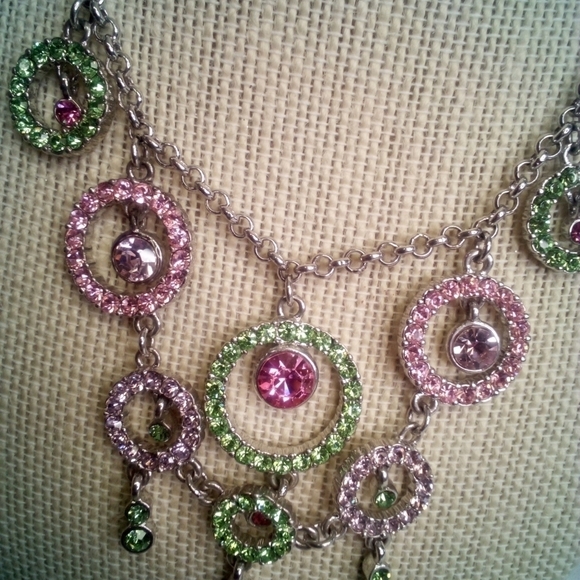 Sliver bling Necklace - Picture 6 of 8